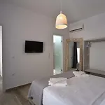 Villa Nisides