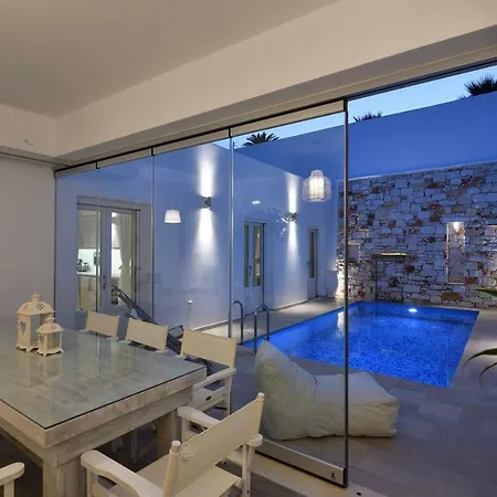 Nisides * Naousa (Paros)