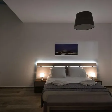 Nisides Villa Naousa (Paros)